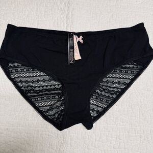 NWT (XL) Victoria’s Secret Hip-Hugger Panty - Black Cotton w/ Mesh Ruched Back